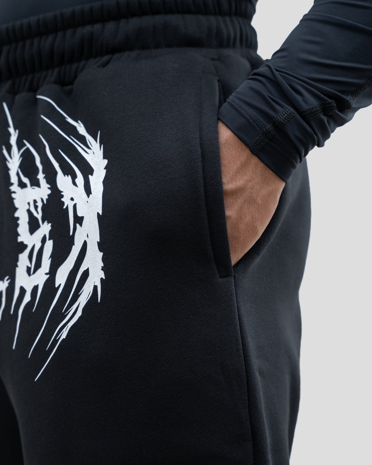 Dark Flex Straight Pant